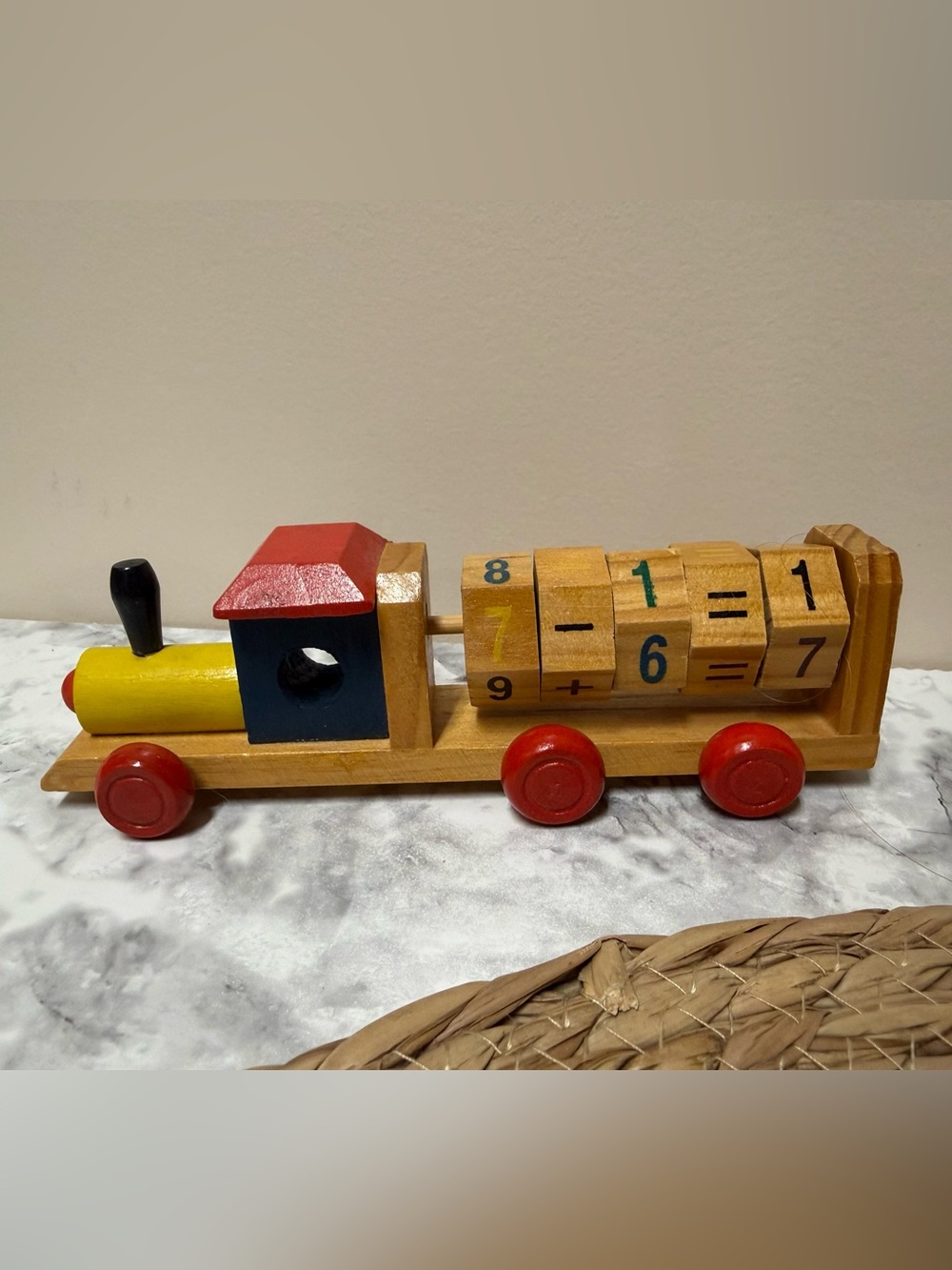 Wooden Counting Train Toy - Red & Blue